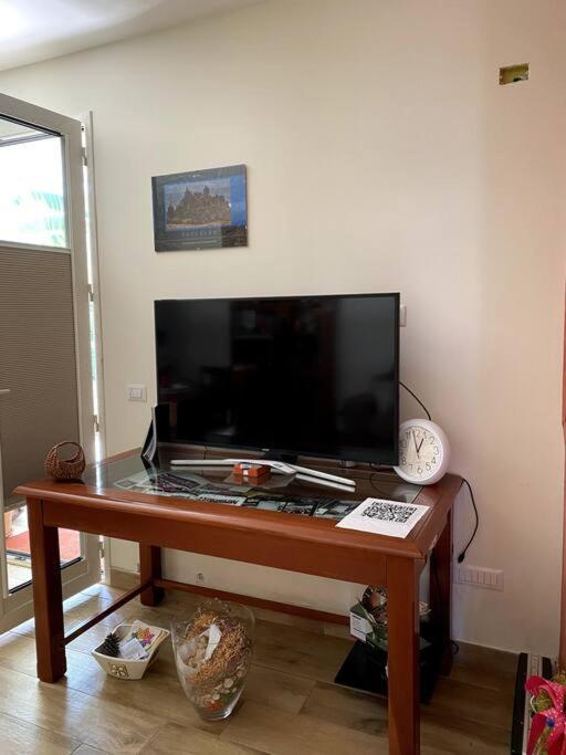 Casa Woow Apartment Carini Luaran gambar
